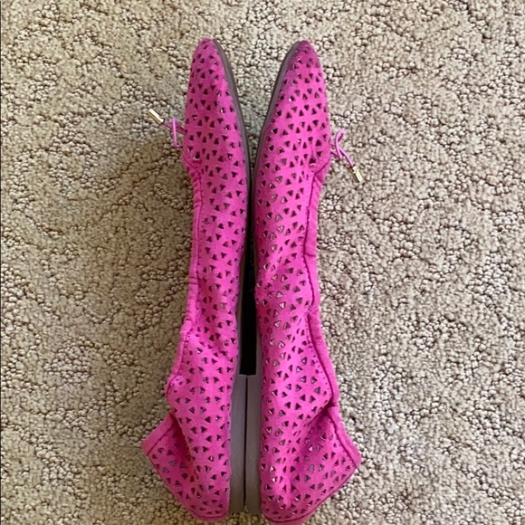 Sam Edelman Girls Perforated Pink Suede Flats - Picture 2 of 8